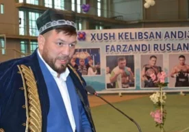 Andijon viloyat hokimi Ruslan Chagaevga to‘n kiydirdi фото