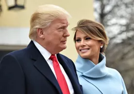 Мелания Трамп Жаклин Кеннедининг либосидан нусха кўчирди фото