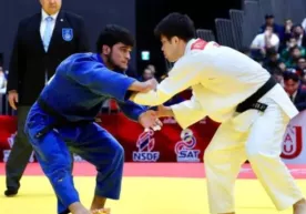 Осиё чемпионатида шиддатли финал: Ўзбек полвони шоҳсупага кўтарилди фото
