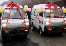 O‘zbekiston Qirg‘izistonga ikkita “tez yordam” mashinasi sovg‘a qildi фото