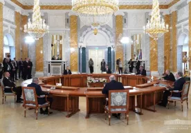 Shavkat Mirziyoyev Sankt-Peterburgda MDHga a’zo davlatlar rahbarlari norasmiy uchrashuvida ishtirok etdi фото