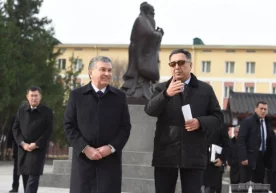 Шавкат Мирзиёев Самарқанддаги Конфуций майдонини кўздан кечирди (фото) фото