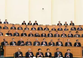 Hokimlarga ishonchsizlik votumini bildirish institutini tashkil etish taklif qilindi фото