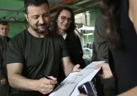 Zelenskiyning reytingi keskin oshdi: ukrainaliklar uni qo‘llab-quvvatlamoqda фото
