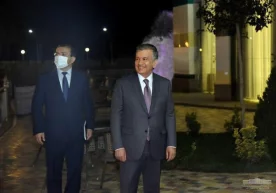 Prezident Namangandagi istirohat bog‘ida dam oluvchilar bilan muloqot qildi фото