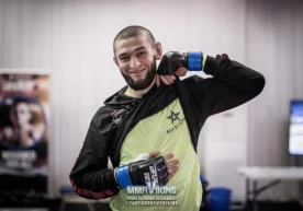 Чеченистонда туғилган UFC жангчиси яна ғалаба қозониб, рекорд ўрнатди фото