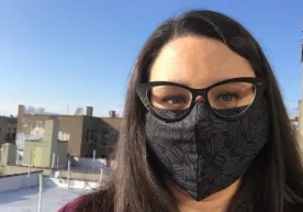 Olimlar ko‘zoynak taqqan insonlar koronavirusga kamroq chalinishini tasdiqlashdi фото