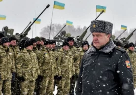 Порошенко рафиқасидан ўзини 23 февраль билан табрикламасликни илтимос қилди фото
