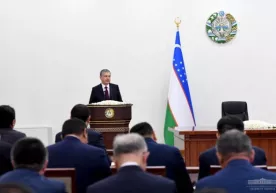 Prezident: «Hokimlar maktab va bola tarbiyasi masalasi bilan umuman shug‘ullanayotgani yo‘q» фото