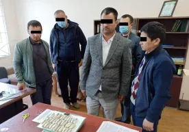 Ўзбекистонга 1,7 кг гиёҳвандлик воситаларини ошқозонида олиб ўтмоқчи бўлган шахслар қўлга олинди фото