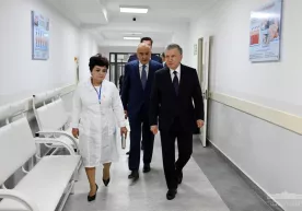 Prezident Toshkent shahrida joylashgan tibbiyot muassasalari faoliyati bilan yaqindan tanishdi фото