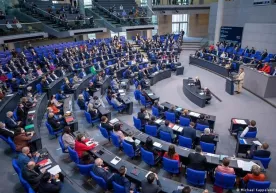 Германия парламенти Украинага оғир қуроллар етказиб берилишини маъқуллади фото