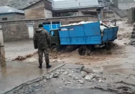 Qashqadaryo viloyatining bir nechta tumanlarida sel keldi фото