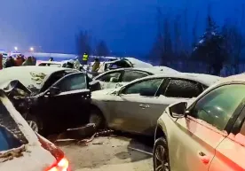Rossiyada 50 ga yaqin avtomobil to‘qnashdi (video) фото