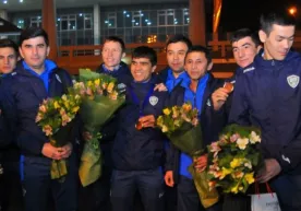 Osiyo chempionati sovrindorlari tantanali ravishda kutib olindi (foto) фото