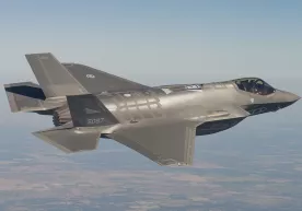 Американский истребитель F-35A потерпел крушение на Аляске (видео) фото