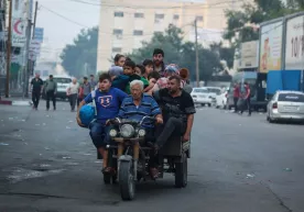 BMT: G‘azoda 260 ming kishi Isroil hujumlari tufayli uyini tark etdi фото