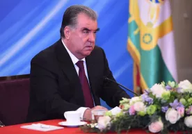 Emomali Rahmon: «Minglab tojikistonlik ayollar migratsiyada. Bizda sharaf bormi?» фото