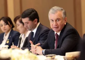 Shavkat Mirziyoyev tuman va viloyat xalq ta’limi bo‘limlarini tanqid qildi фото