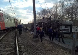 Бельгияда поезд рельсдан чиқиб кетди, жабрланганлар бор фото