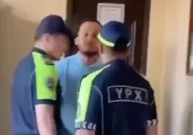Toshkentda haydovchi ichki ishlar xodimlari bilan janjallashdi фото