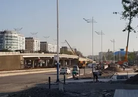 Себзор кўчасида қурилаётган кўприк белгиланган муддатидан уч ой олдин битказилади фото