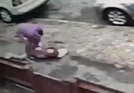Bosqinchi 12 yoshli qizaloqqa bas kela olmadi (video) фото