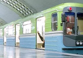 Метро ҳаракати тўхтатилди фото