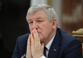 Украина Мудофаа вазирлиги собиқ раҳбари давлатга хиёнатда гумон қилинмоқда фото