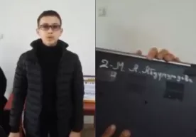 Самарқандда «Бир миллион дастурчи» лойиҳасида 1-ўринни олган ўқувчига ишлатилган ноутбук совға қилинган фото