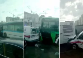 Nur-Sultonda uchta avtobus va tez yordam mashinasi toʻqnashib ketdi (video) фото
