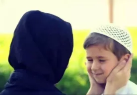 Anne kucağında büyüyen oğul: nedenler ve sonuçlar фото
