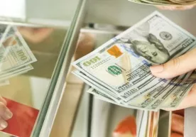 O‘zbekistondagi banklar 9 oyda aholidan qancha dollar sotib olgan? фото