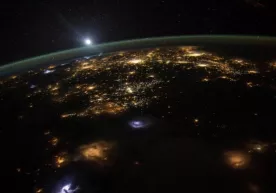 Yerga ko‘p qavatli bino kattaligidagi asteroid yaqinlashmoqda фото