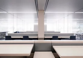 Apple rahbari xodimlarni tik turib ishlashga majbur qilishini ma’lum qildi фото