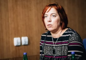 Estoniya prezidenti farzandlarini maktabga xizmat mashinasida olib borgan vazirni ishdan bo‘shatdi фото