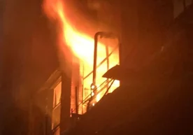 80 people rescued in a fire in Moscow фото
