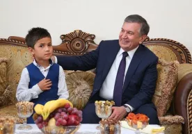 Шавкат Мирзиёев асосий эътиборни ёшларга қаратмоқда фото