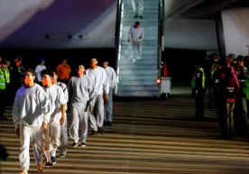 Venesuelaga AQSHdan deportatsiya qilingan migrantlarning birinchi guruhi yetib keldi фото