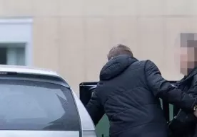 Швецияда 41 ёшли ўғлини 28 йил уй қамоғида сақлаган аёл қўлга олинди фото