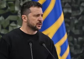 Зеленский Украинада америкалик тинчликпарвар кучлар ҳам бўлиши кераклигини айтди фото