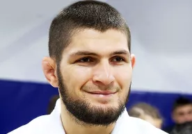 Ҳабиб Нурмагомедов рингдаги энг фойдасиз одамларни айтди фото