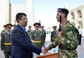 Askarlar Registonda qasamyod qilishdi (foto) фото