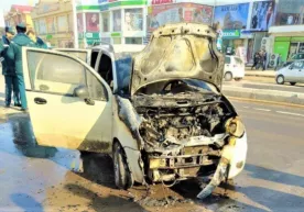 ИИВ ҳайдовчининг ЙПХ ходимига жаҳл қилиб ўз автомобилини ёқиб юборгани сабабини аниқлади фото