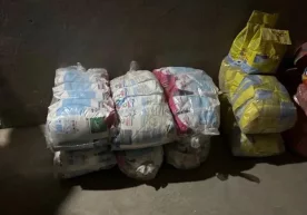 Янгийўлда таниқли товар белгиларидан фойдаланган ҳолда кир ювиш кукунларини ишлаб чиқараётган яширин цех аниқланди фото
