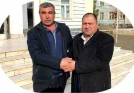 Олот тумани ҳокими ўзи яқинда калтаклаган фермердан расман узр сўради фото