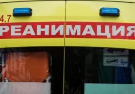 Саратовда эркак икки нафар бола билан ўзини баланд бинонинг томидан ташлади фото