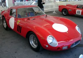 Олтмиш йил аввал чиққан Ferrari рекорд миқдордаги пулга сотилди фото