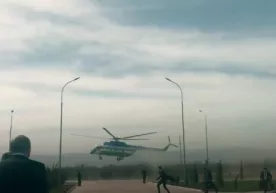 Prezident vertolyotining Jizzaxda qo‘nishi (video) фото