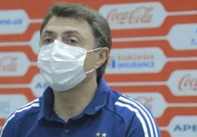 Шота Арвеладзе: "Машарипов биз учун ҳам, ўзбек футболи учун ҳам катта ишлар қиляпти" фото